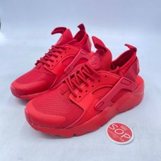 NIKE Air Huarache 'Triple Crimson'