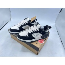 NIKE Dunk Low Disrupt 2 'Panda Suede'