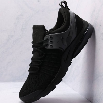 NIKE Air Presto 'All Black'