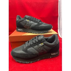 Saucony